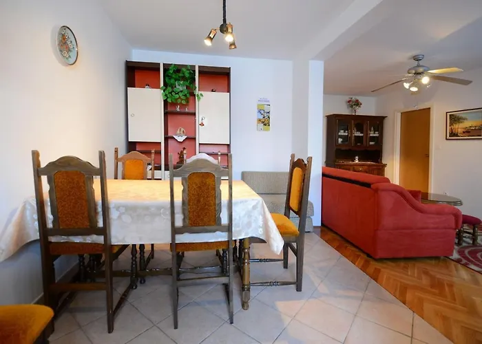 Filipin アパート ポレッチ