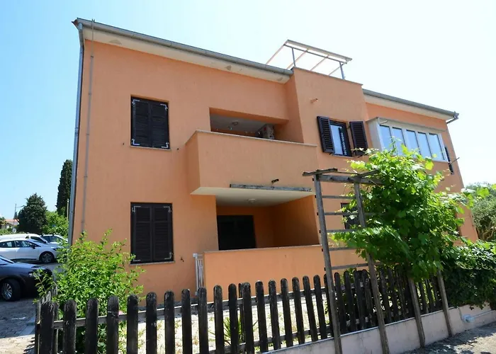 Filipin アパート *